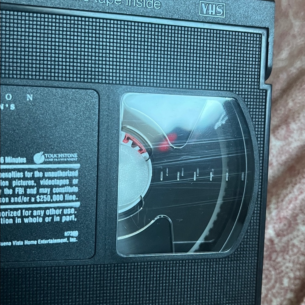 Preowned Great  Condition VHS Signs 2002 . - Picture 5 of 12